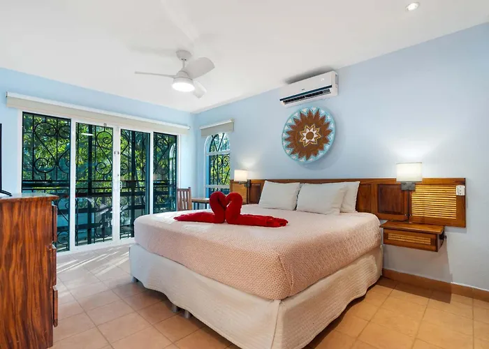 Spacious With Private Pool & Covered Patio Near The Сasa de vacaciones Playa Flamingo