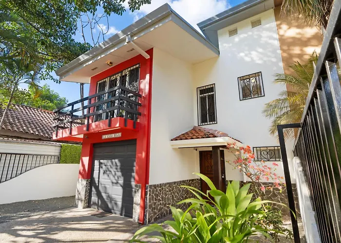 Spacious With Private Pool & Covered Patio Near The Сasa de vacaciones Playa Flamingo